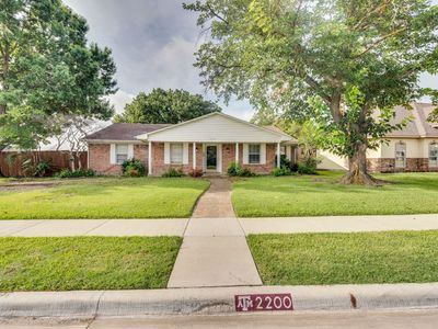 2200 Anders Dr