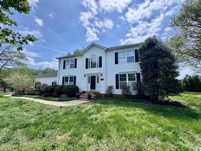 3 Groveway Blvd