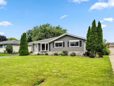 2710 6 Mile ROAD