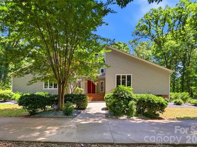 229 Cari Ln
