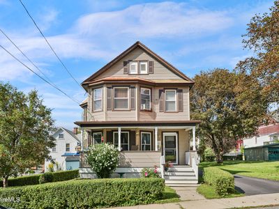 4 Richmond St