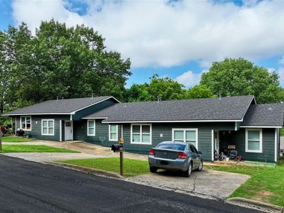 201 Holcomb Ave
