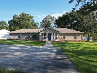 1113 Highway 98 E