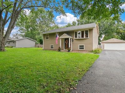 Property at 15670 W Sprucewood Ln, Libertyville, IL