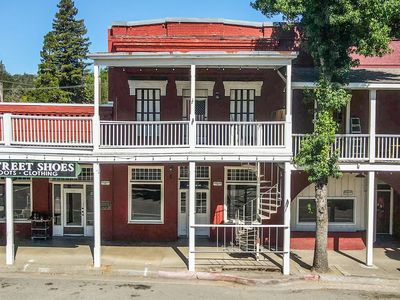 525 Main St