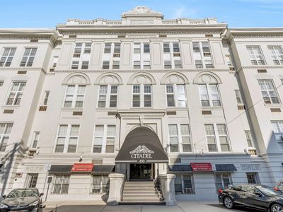 450 7th St APT 1D