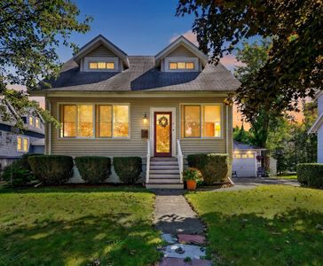 9 Cottage St