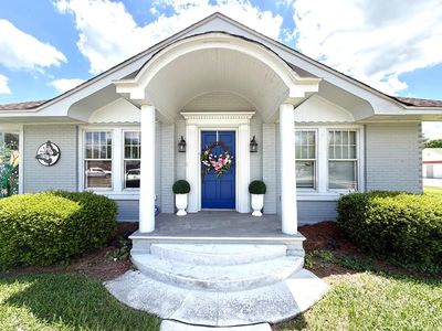 207 W Main St