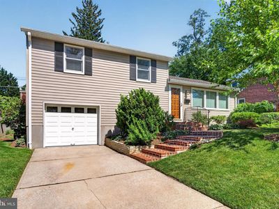 3 N Hilltop Rd