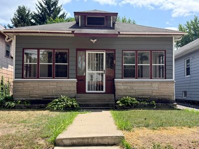 216 Post Ave