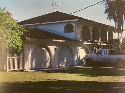 8731 Lithia Pinecrest Rd