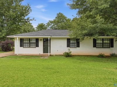 102 Greenwood Cir