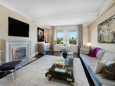 65 Central Park W APT 11D