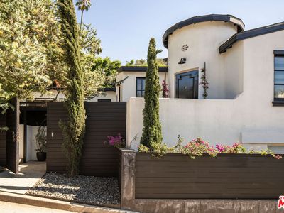 1726 N Occidental Blvd