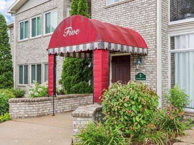5 Cherokee Cir Unit 204