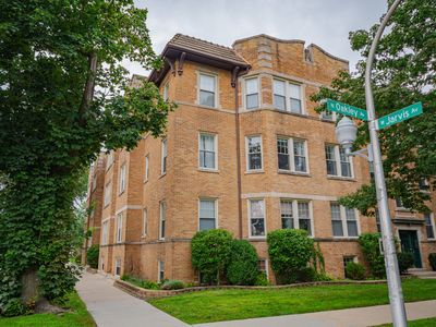 2306 W Jarvis Ave APT 1