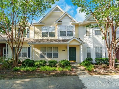 713 Rock Lake Gln