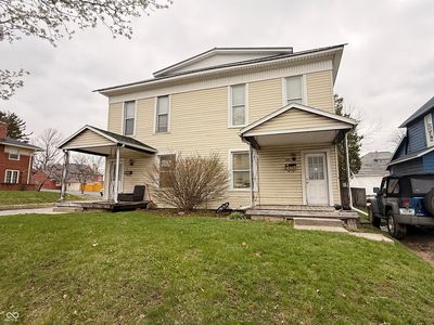 422 W Sycamore St
