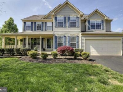 871 Woodcrest Loop