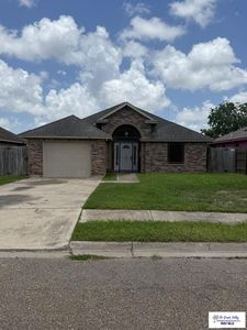 3228 Divina Dr