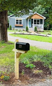 221 Freeman Ln