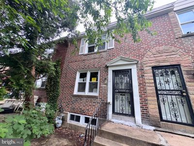 519 S 4th St