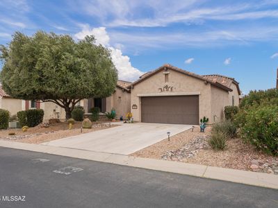 2227 E Apache Springs Ln
