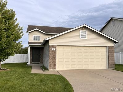 Property at 16 Ramblewood Ct, Wentzville, MO