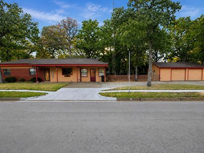 801 Paula Ln