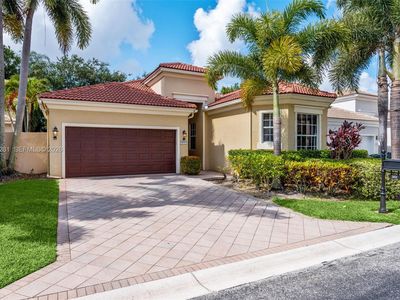 5821 Via De La Plata Cir