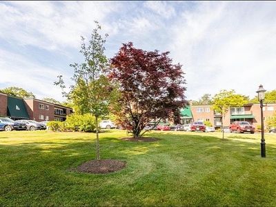 1206 Greendale Ave APT 200