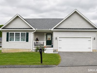 17 Hannah Way
