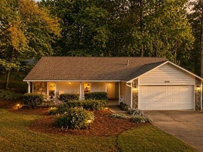 240 Kristie Ln