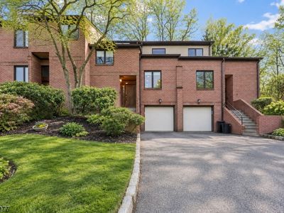 36 Andrea Dr