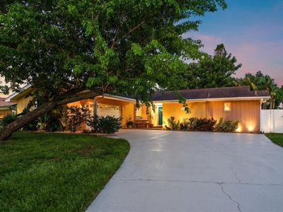12811 LAKE DRIVE