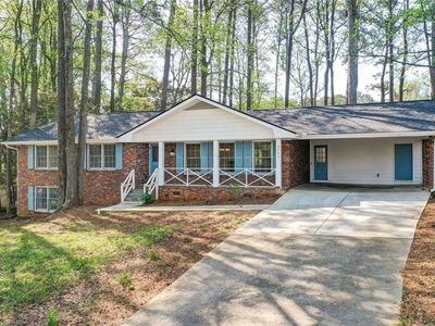 3553 Sandy Woods Ln