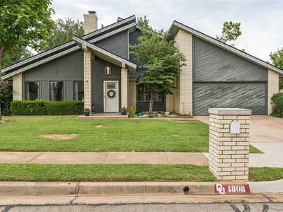 1808 Asbury Pl
