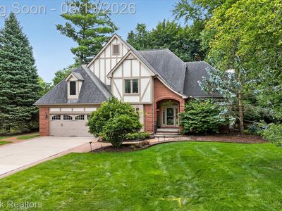 27261 Apple Tree Ln
