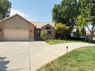 4072 S Peachwood Dr