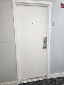 750 Collins Ave APT 201