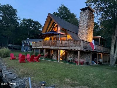 1138 Aquarius Dr