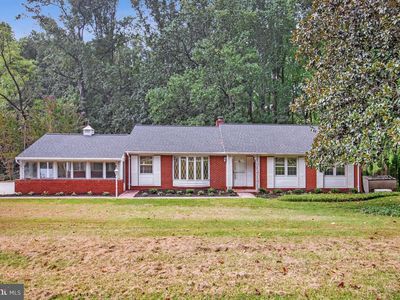 4111 Halifax Ct