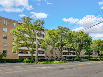 6400 N Cicero Ave APT 213