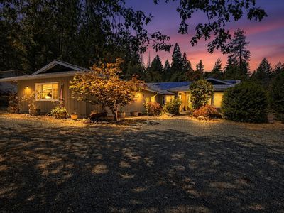 287 Surrey Dr