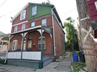 158 E Meehan Ave