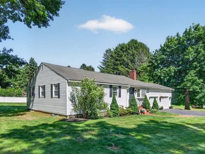15 Lovejoy Rd