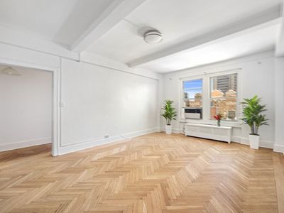 17 E 96th St #12D