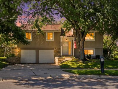 4085 Red Coat Ln