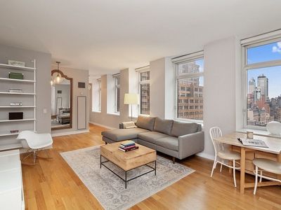 11 E 29th St APT 20B