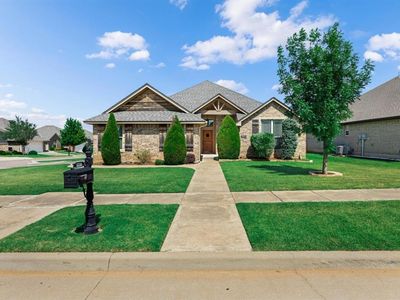 15932 Capri Ln